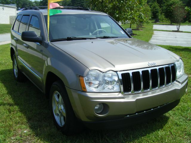 Jeep Grand Cherokee 2005 photo 1