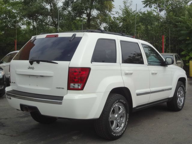 Jeep Grand Cherokee 2005 photo 4