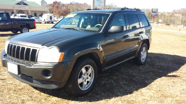 Jeep Grand Cherokee 2005 photo 2