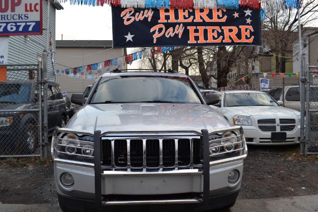 Jeep Grand Cherokee 2005 photo 4