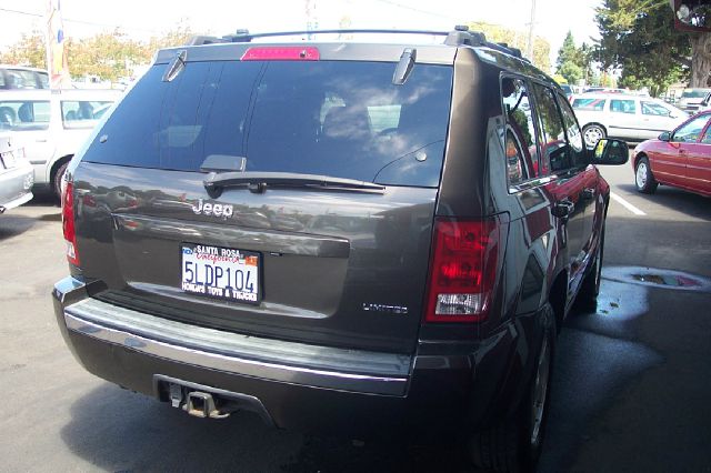 Jeep Grand Cherokee 2005 photo 3