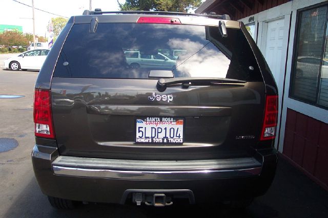 Jeep Grand Cherokee 2005 photo 4