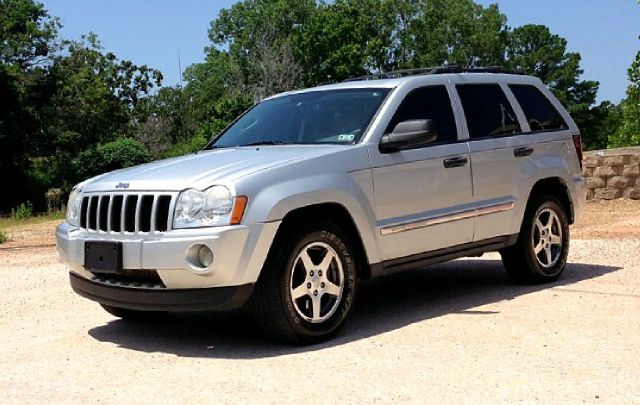 Jeep Grand Cherokee 2005 photo 4