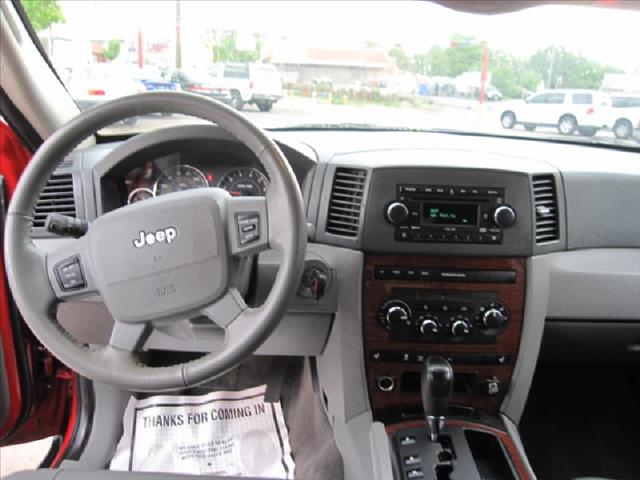 Jeep Grand Cherokee 2005 photo 3