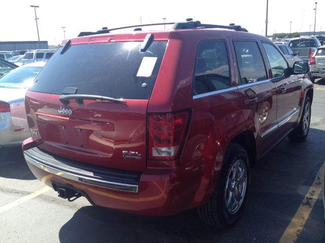 Jeep Grand Cherokee Super SUV