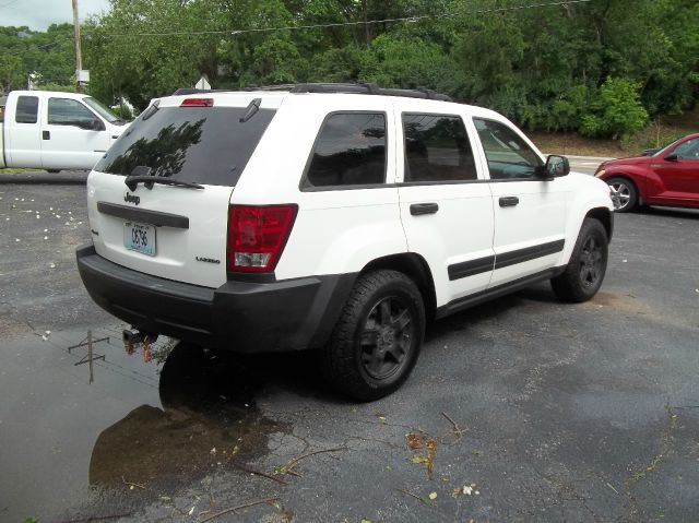 Jeep Grand Cherokee 2005 photo 3