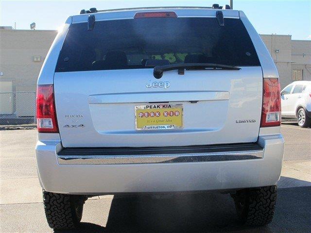 Jeep Grand Cherokee 2005 photo 4