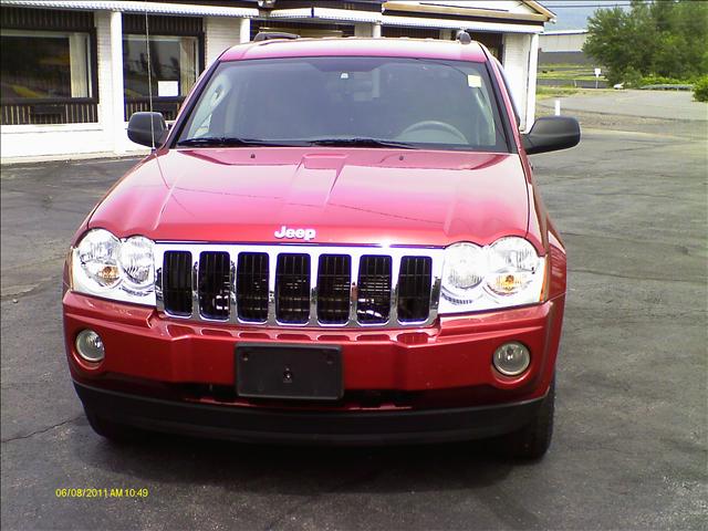 Jeep Grand Cherokee LS Sport Utility