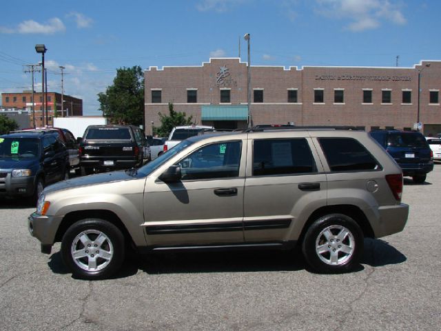 Jeep Grand Cherokee 2005 photo 1