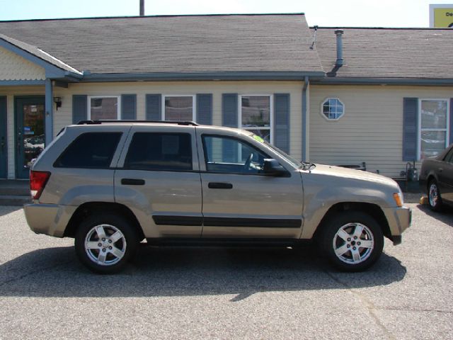 Jeep Grand Cherokee 2005 photo 4