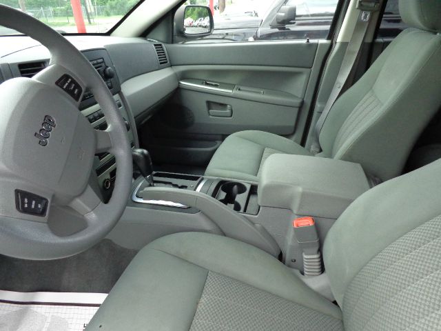 Jeep Grand Cherokee 2005 photo 3