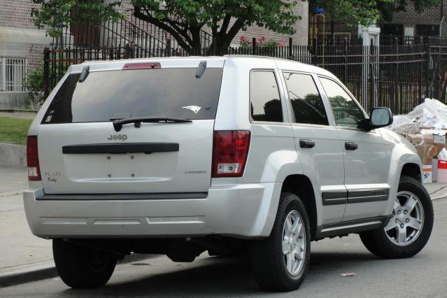 Jeep Grand Cherokee 2005 photo 2