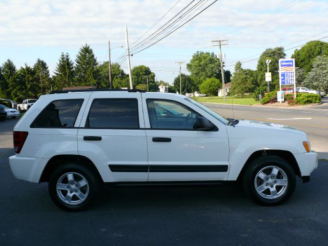 Jeep Grand Cherokee 2005 photo 3