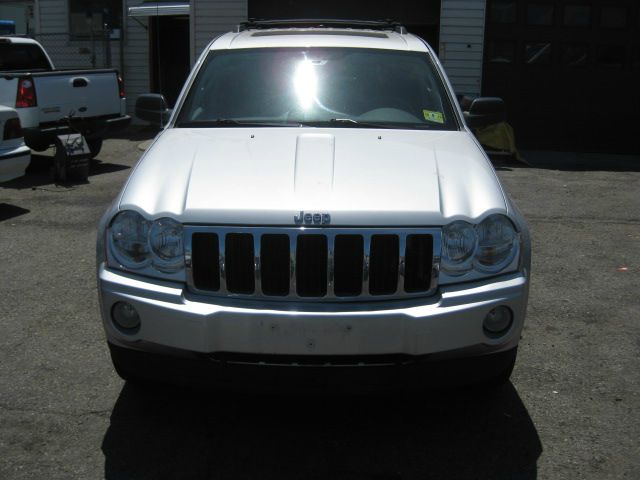 Jeep Grand Cherokee 2005 photo 12