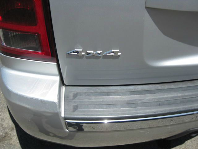 Jeep Grand Cherokee 2005 photo 16