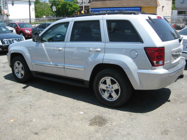 Jeep Grand Cherokee 2005 photo 8