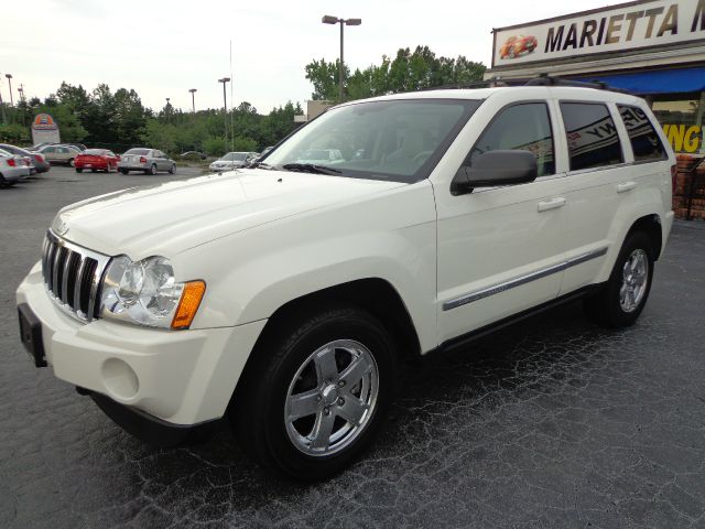 Jeep Grand Cherokee 2005 photo 2