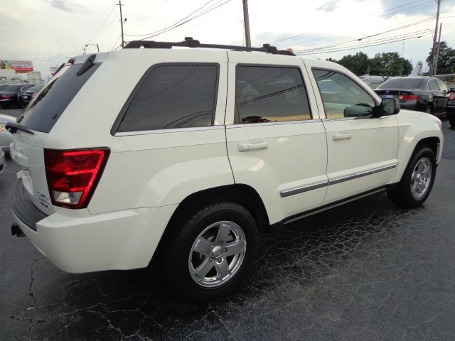 Jeep Grand Cherokee 2005 photo 4