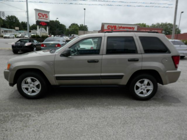 Jeep Grand Cherokee 2005 photo 14