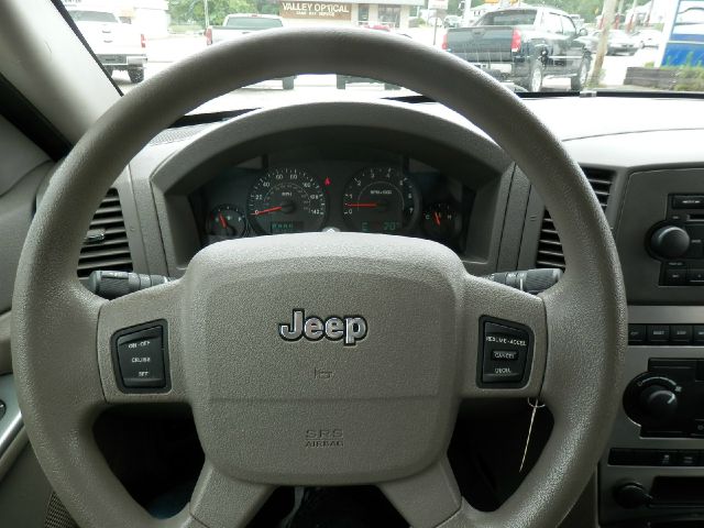 Jeep Grand Cherokee 2005 photo 3