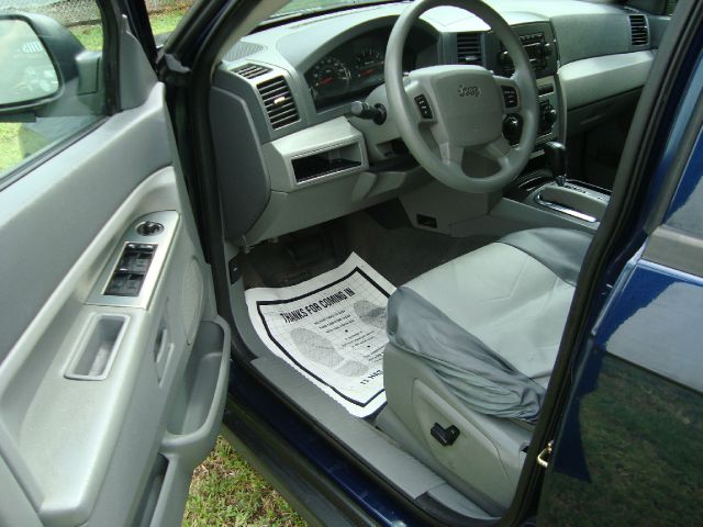 Jeep Grand Cherokee 2005 photo 1