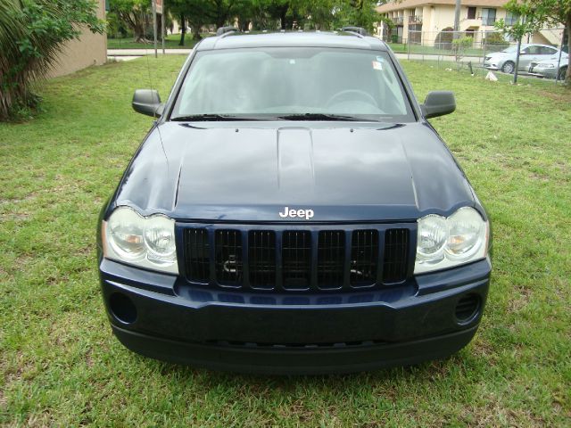 Jeep Grand Cherokee 2005 photo 16