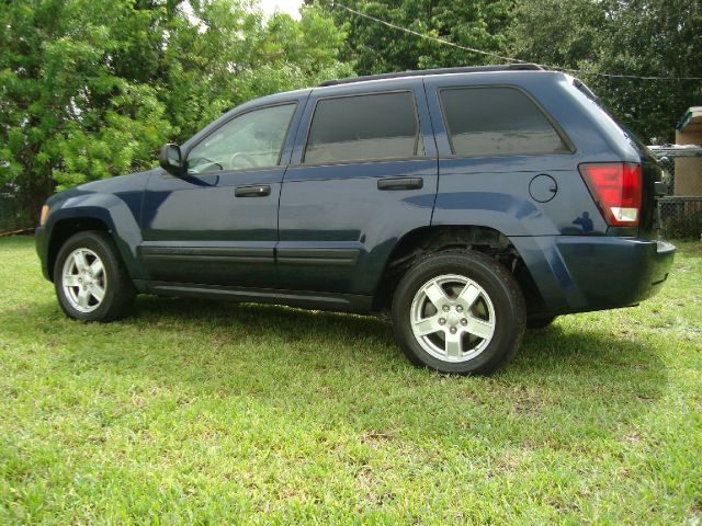 Jeep Grand Cherokee 2005 photo 17