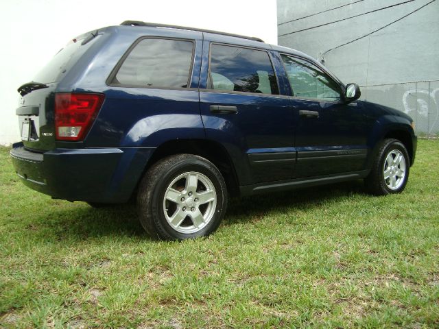 Jeep Grand Cherokee 2005 photo 18