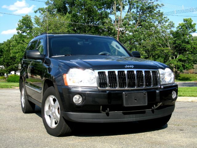 Jeep Grand Cherokee 2005 photo 3