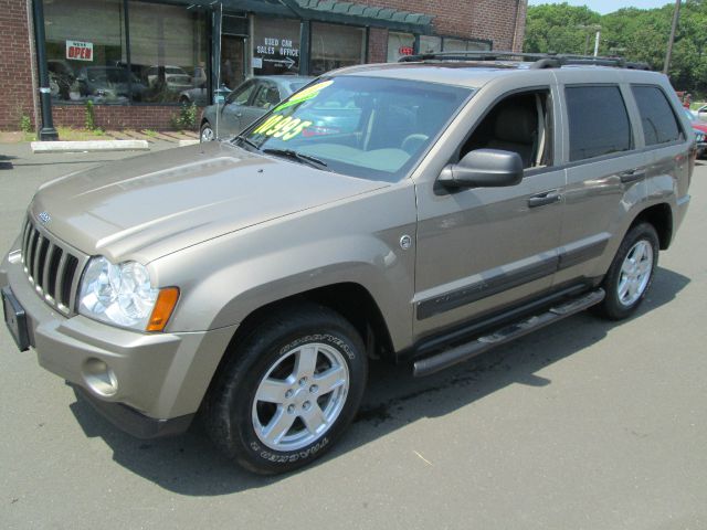 Jeep Grand Cherokee Base W/nav.sys SUV