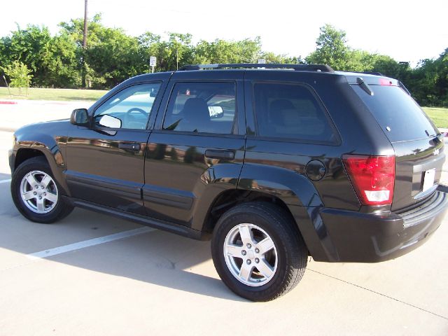 Jeep Grand Cherokee 2005 photo 4