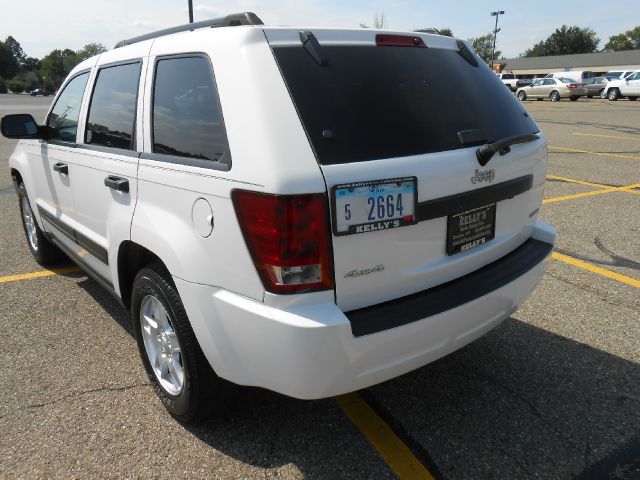 Jeep Grand Cherokee 2005 photo 2