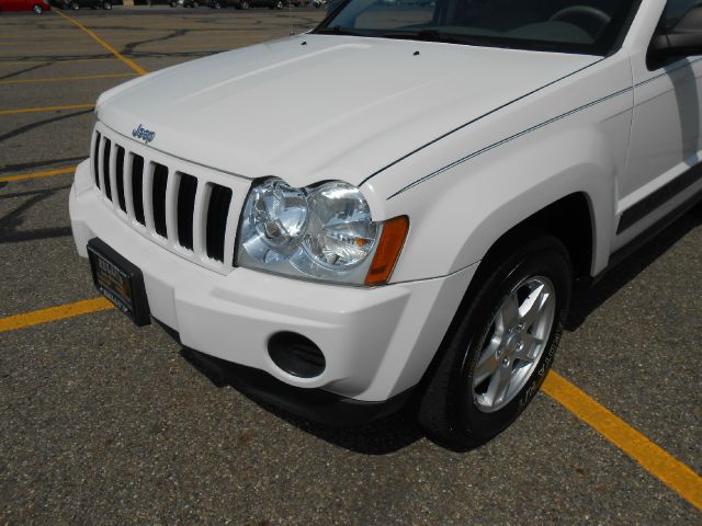 Jeep Grand Cherokee 2005 photo 3