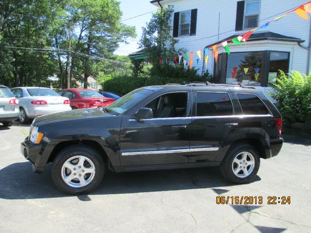 Jeep Grand Cherokee 2005 photo 2