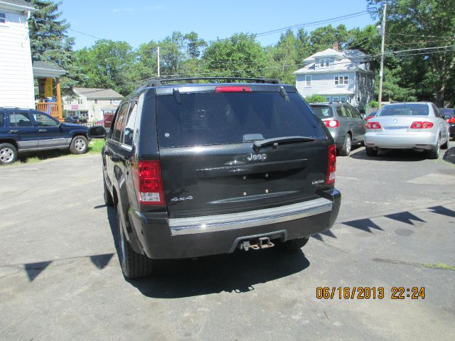 Jeep Grand Cherokee 2005 photo 4