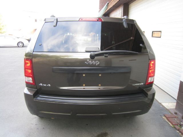 Jeep Grand Cherokee Base W/nav.sys SUV