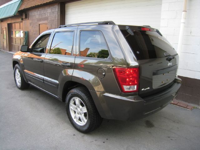 Jeep Grand Cherokee 2005 photo 25