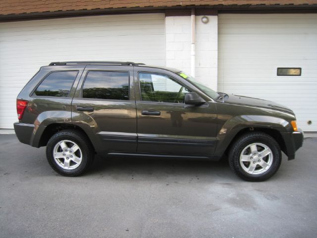 Jeep Grand Cherokee 2005 photo 26