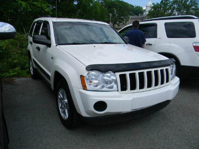 Jeep Grand Cherokee 2005 photo 4