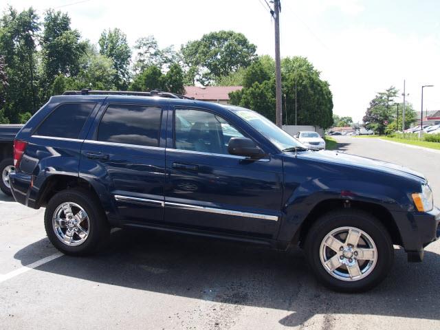 Jeep Grand Cherokee 2005 photo 1