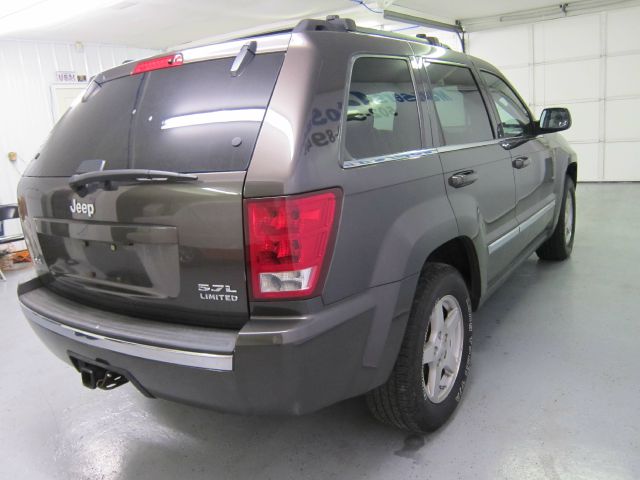 Jeep Grand Cherokee 2005 photo 1