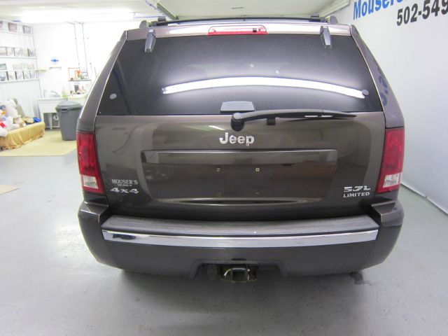 Jeep Grand Cherokee 2005 photo 4