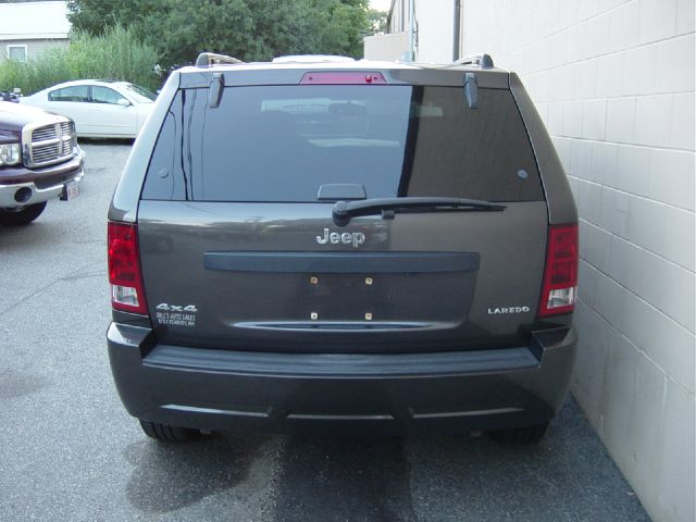 Jeep Grand Cherokee Base W/nav.sys SUV