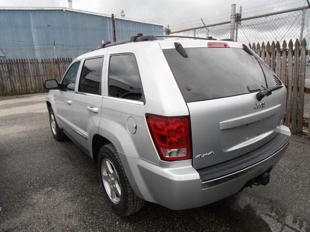 Jeep Grand Cherokee 2005 photo 1