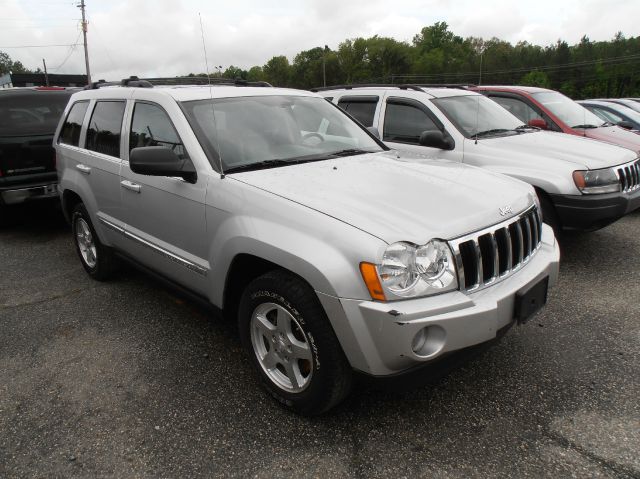 Jeep Grand Cherokee 2005 photo 4