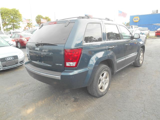 Jeep Grand Cherokee 2005 photo 1