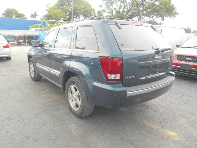 Jeep Grand Cherokee 2005 photo 4