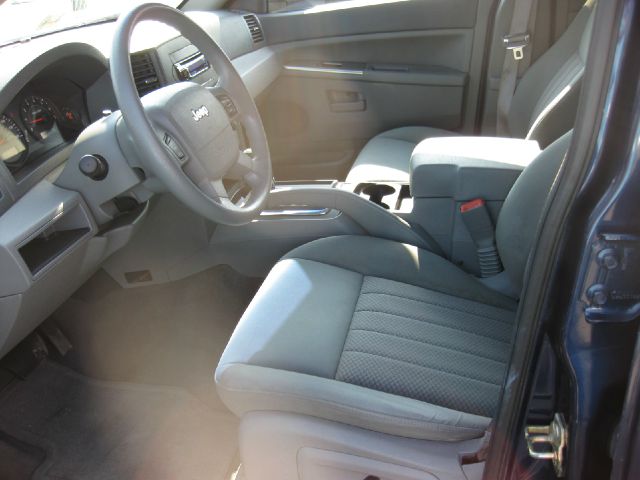 Jeep Grand Cherokee 2005 photo 3