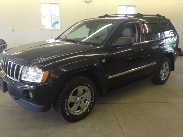 Jeep Grand Cherokee 2005 photo 2