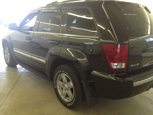 Jeep Grand Cherokee 2005 photo 4